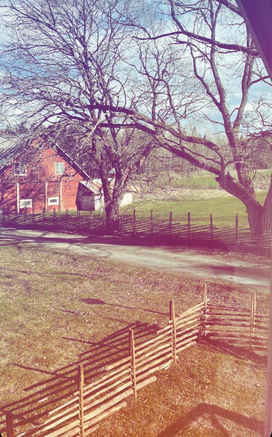 Bed and Breakfast Ruth & Iris Farmhouse Nässjö Exterior foto